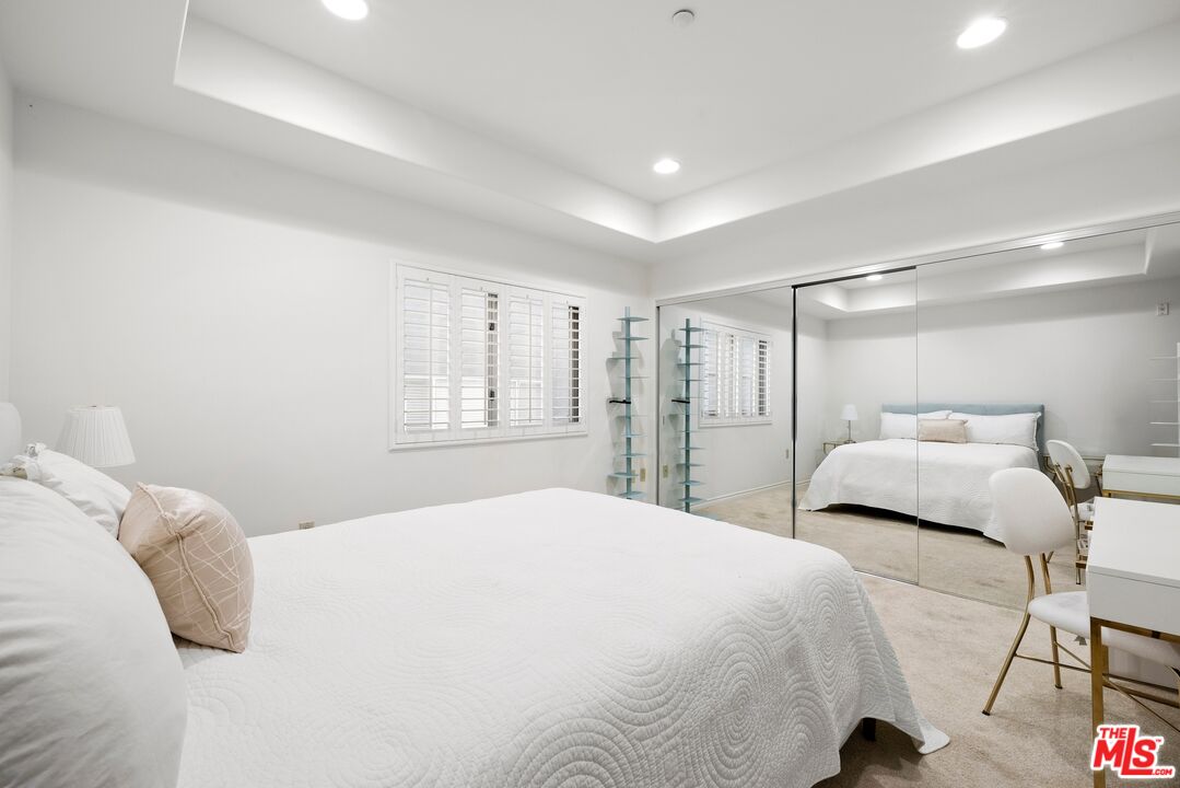 11633 Chenault St Unit: 202