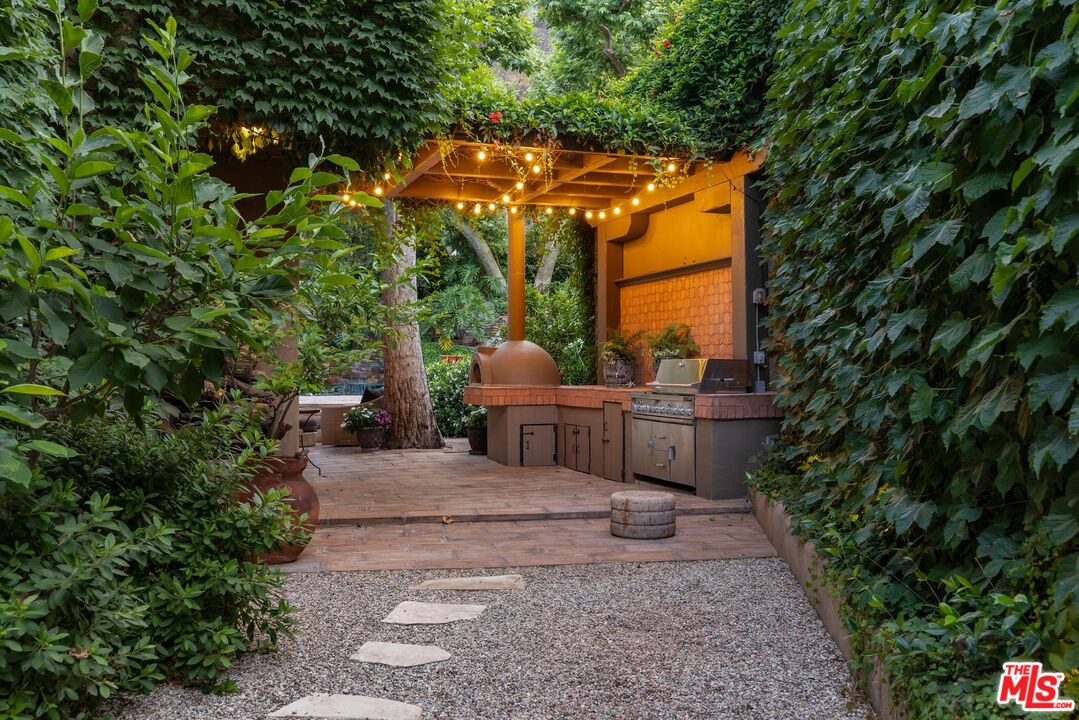 13126 Garden Land Rd