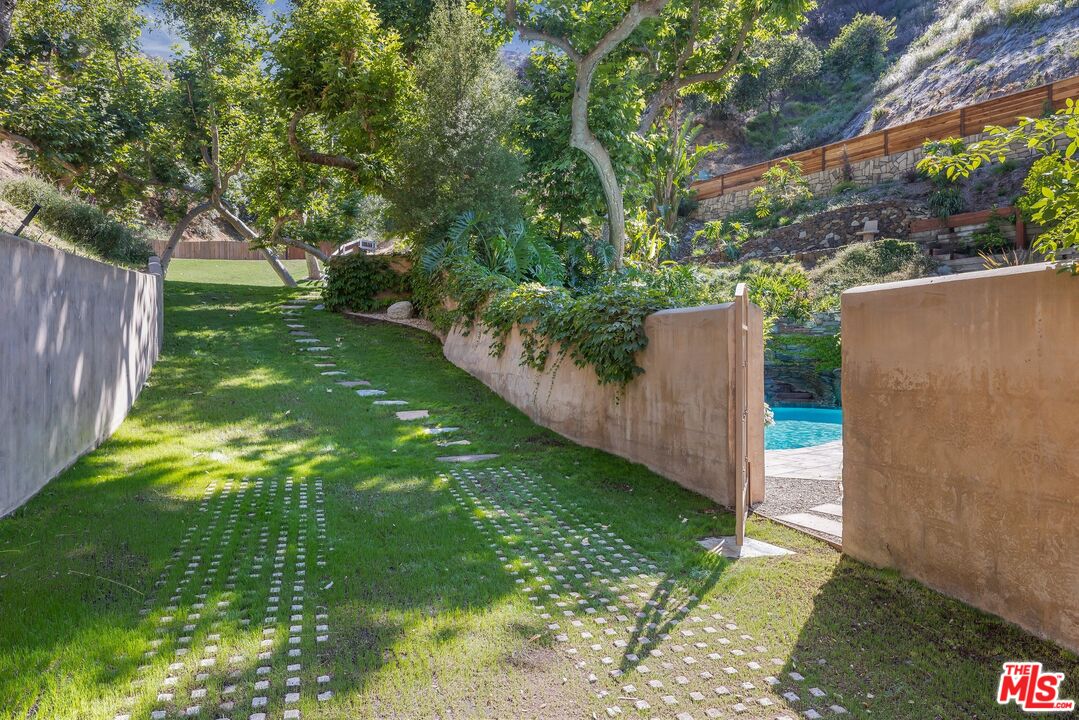 13126 Garden Land Rd