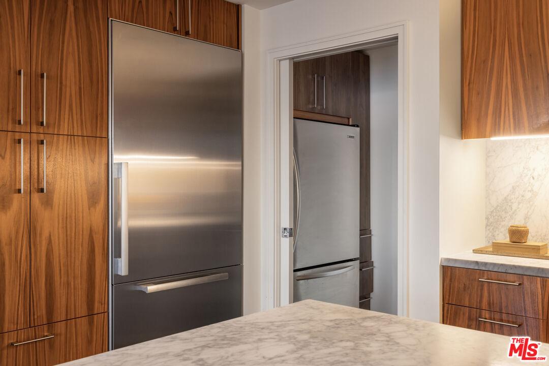 1155 S Grand Ave Unit: 1801