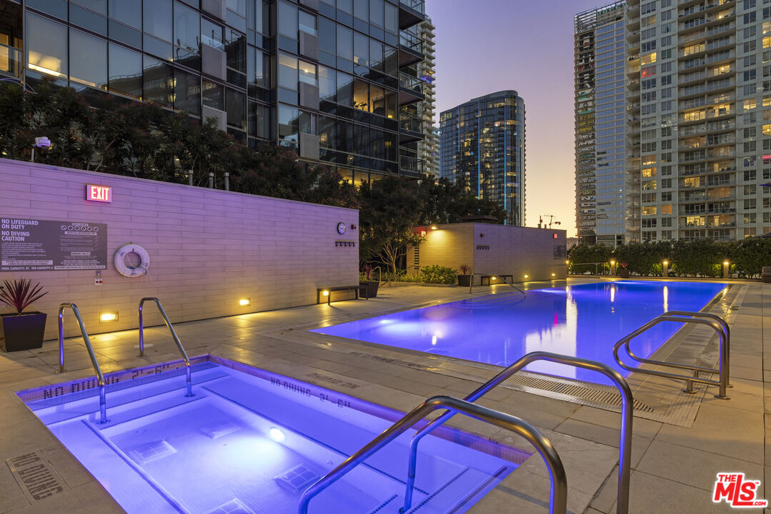 1155 S Grand Ave Unit: 1801