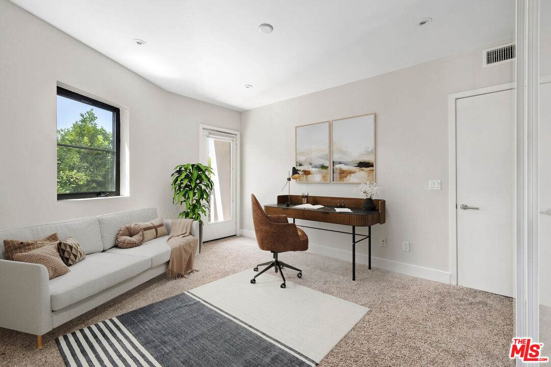 8788 Shoreham Dr Unit: 23