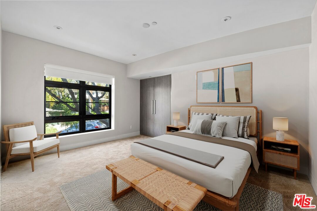 8788 Shoreham Dr Unit: 23