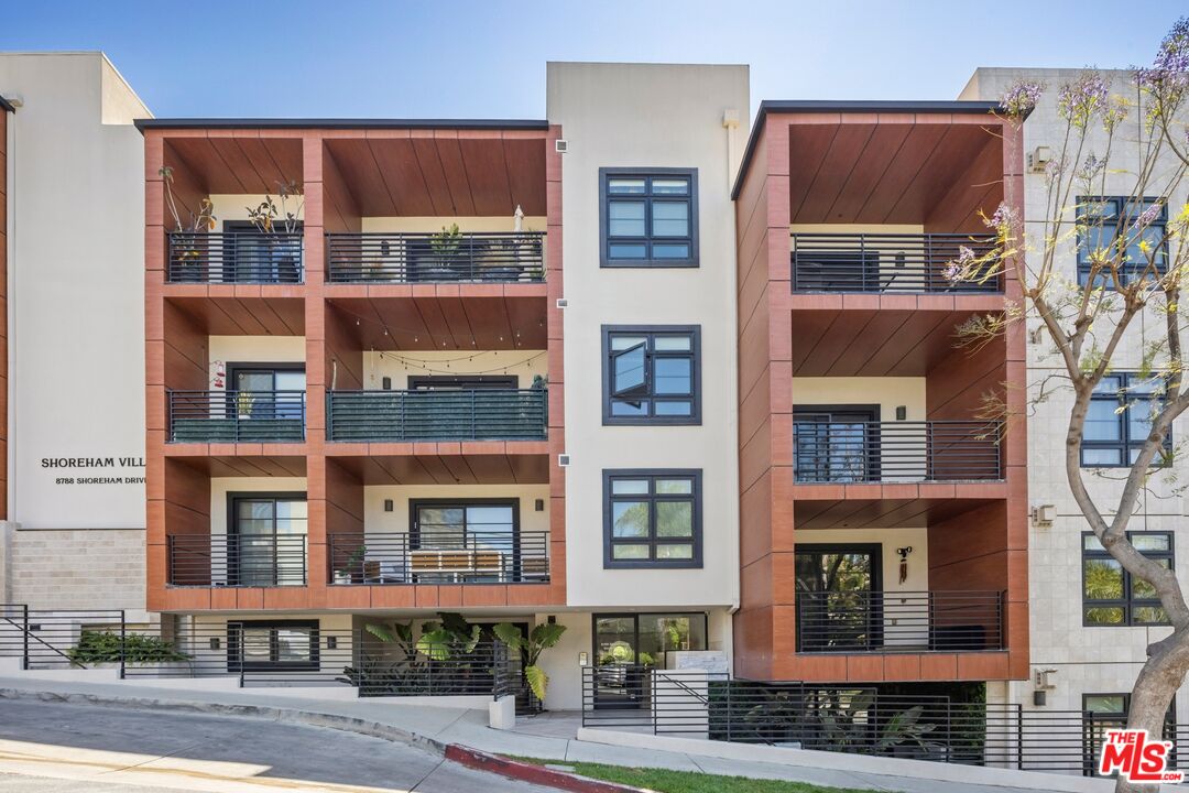 8788 Shoreham Dr Unit: 23