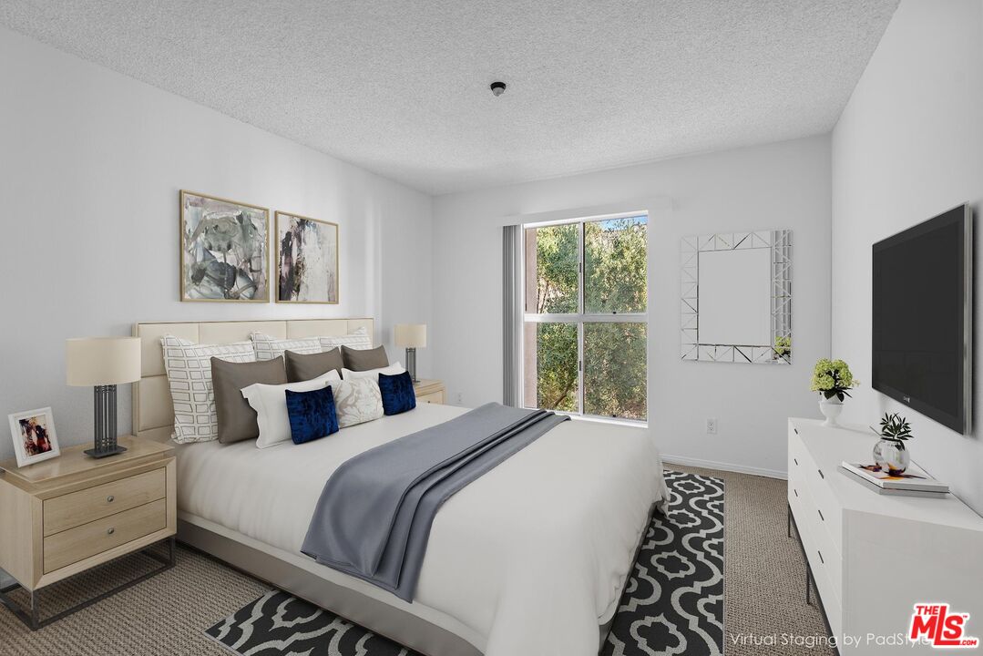 7211 Raintree Cir Unit: 211