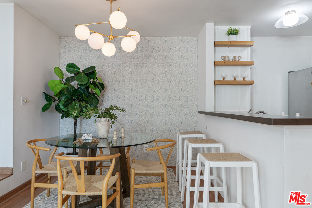 4900 Overland Ave Unit: 305