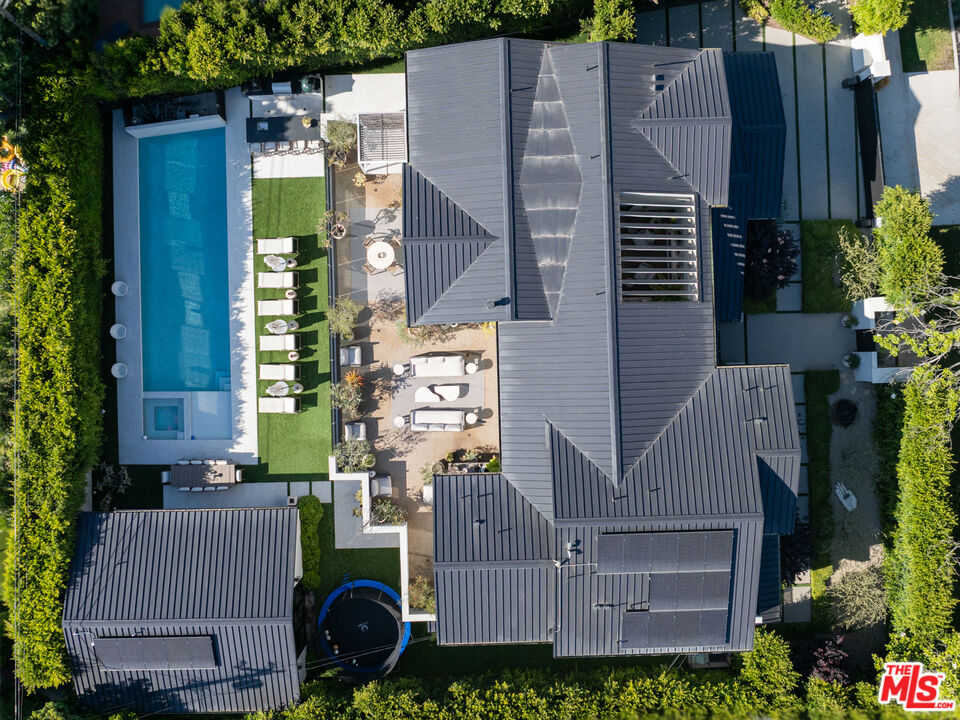 455 N Bundy Dr