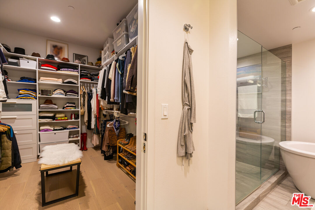 4240 Laurel Canyon Blvd Unit: 301