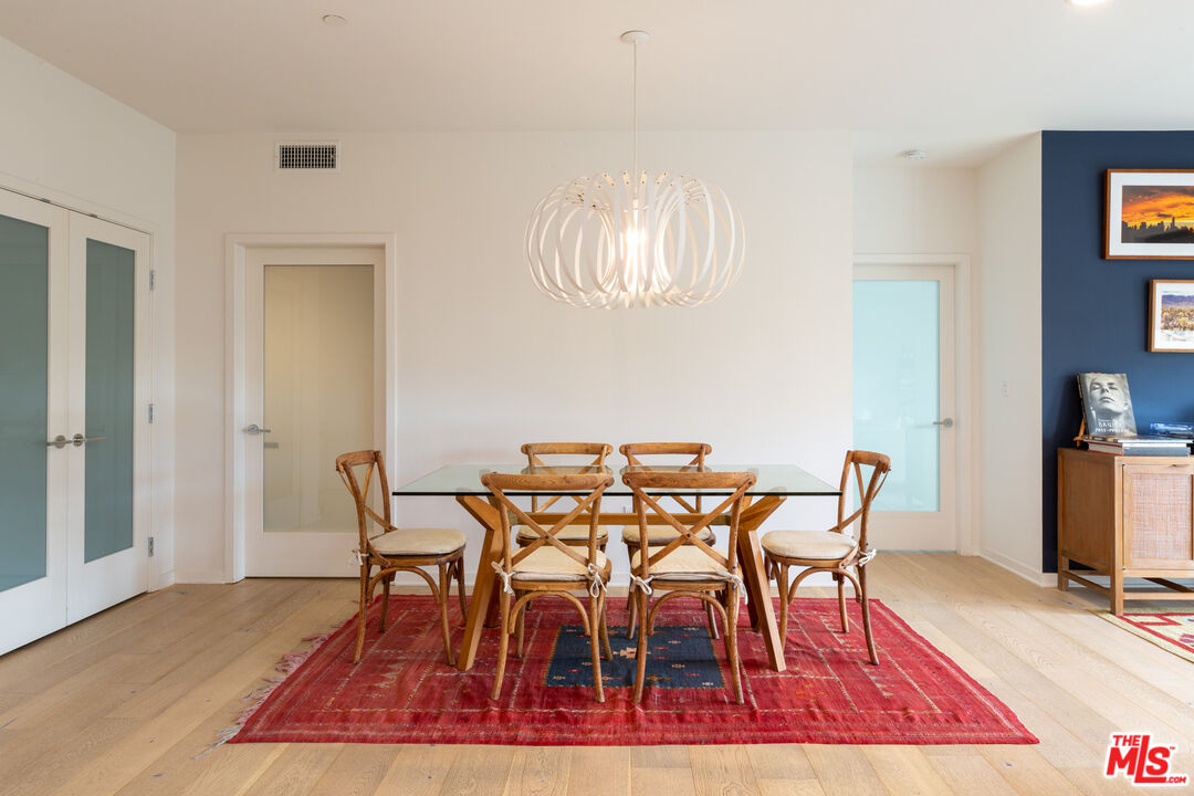 4240 Laurel Canyon Blvd Unit: 301