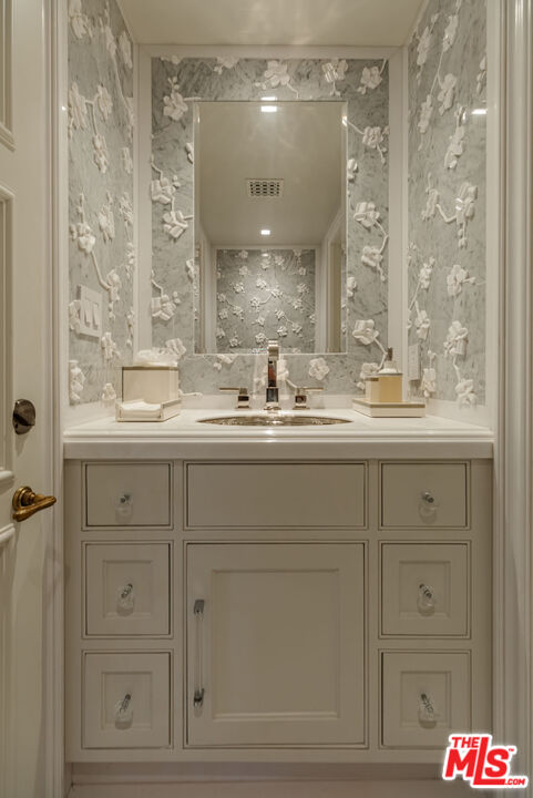1309 Davies Dr