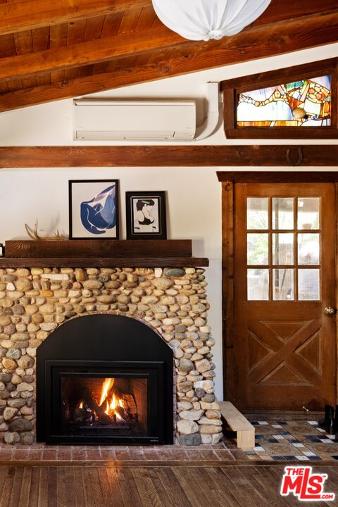 10012 Charter Oak Ln