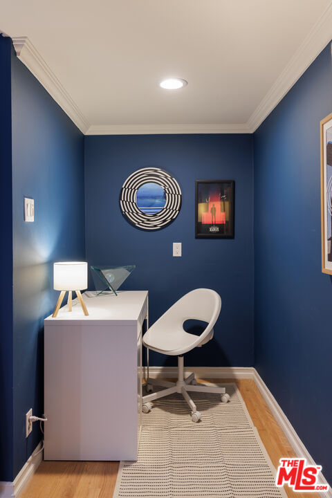 4425 Whitsett Ave Unit: 210