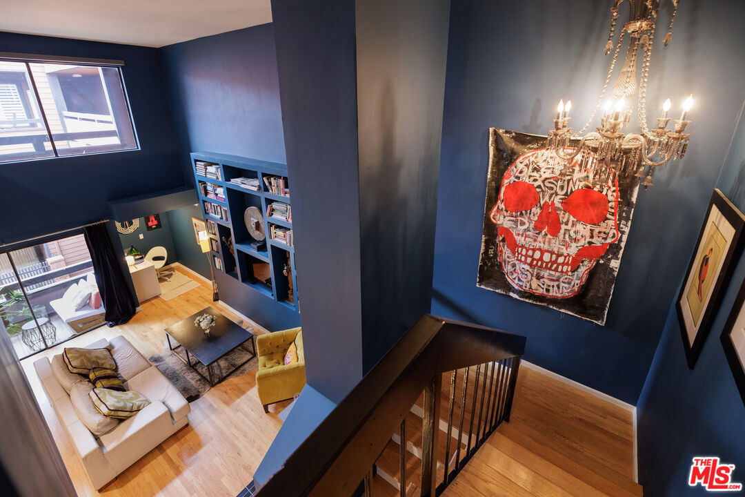 4425 Whitsett Ave Unit: 210