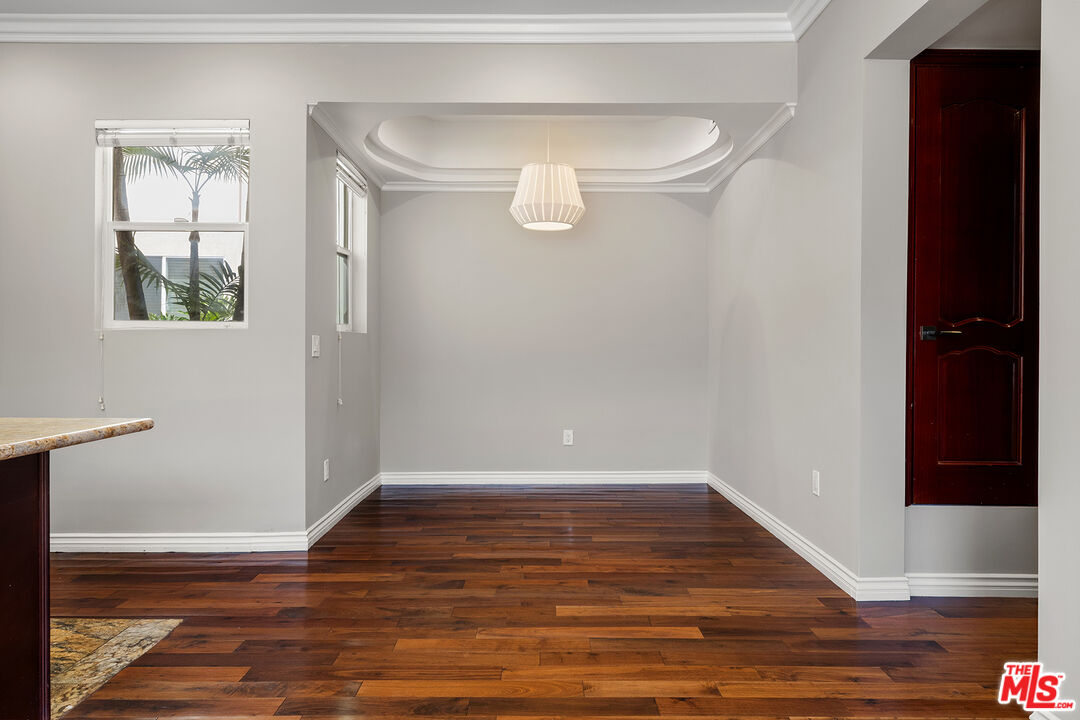 632 N Kings Rd Unit: 102