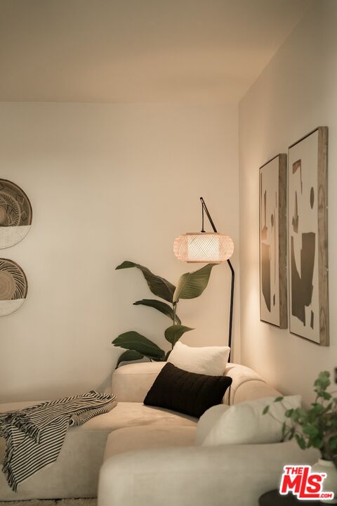 2910 Arizona Ave Unit: 1