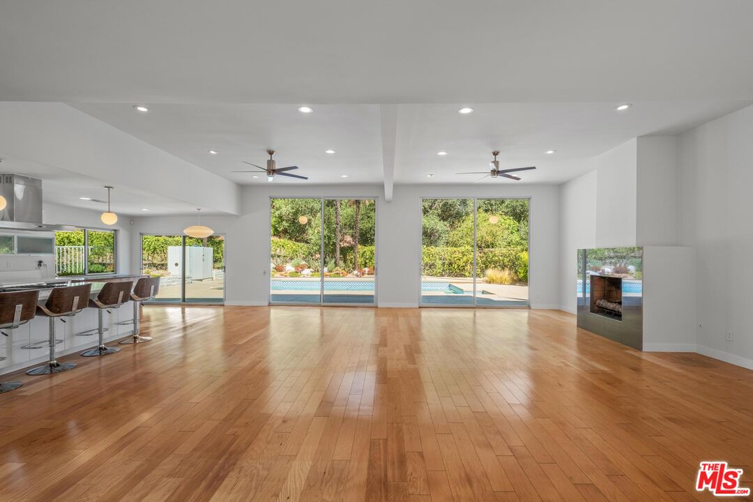 4207 Michelangelo Ave