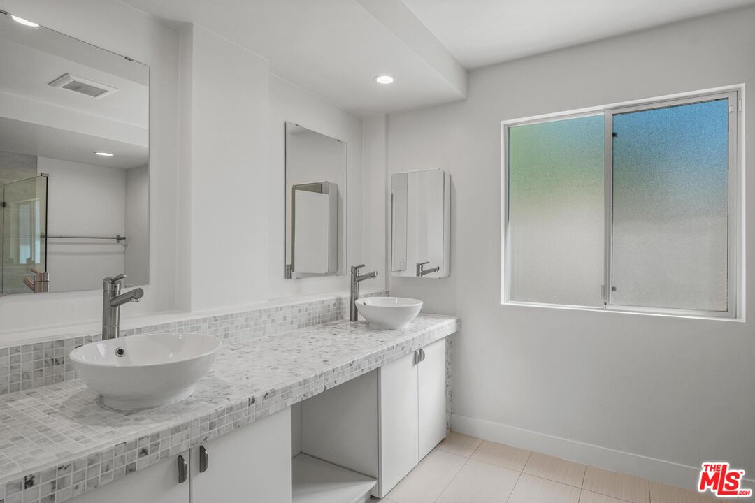 4207 Michelangelo Ave