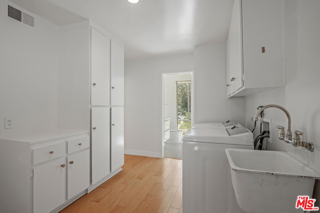 4207 Michelangelo Ave