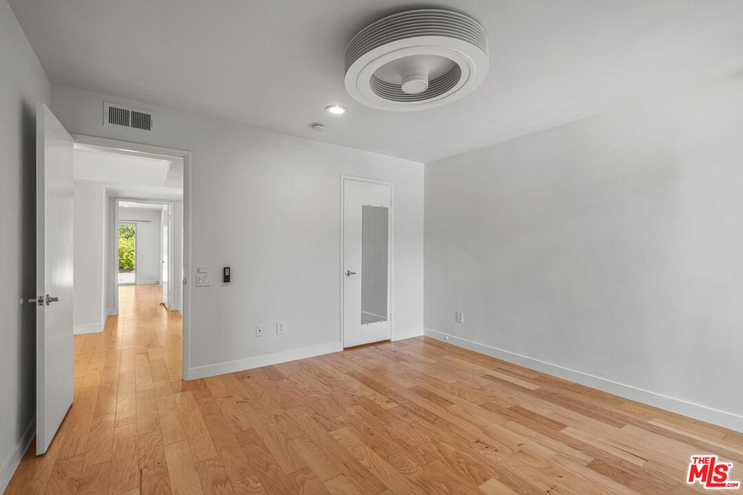 4207 Michelangelo Ave