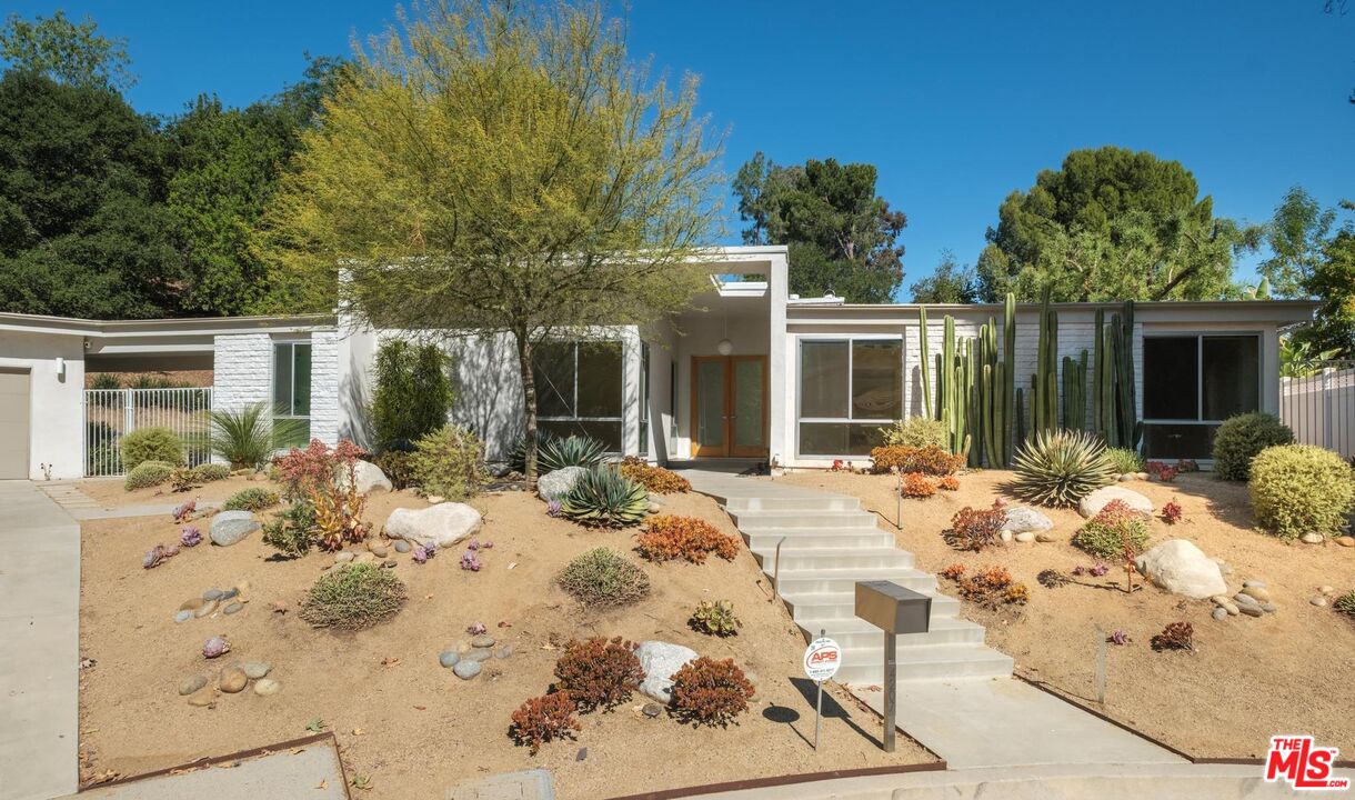 4207 Michelangelo Ave