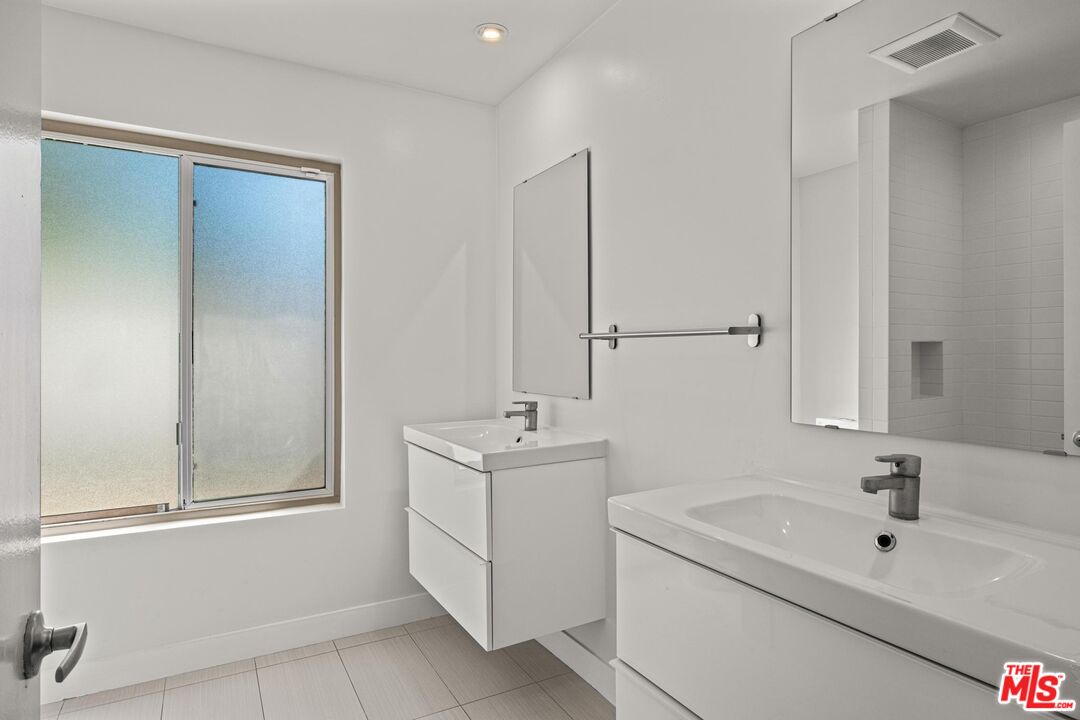 4207 Michelangelo Ave