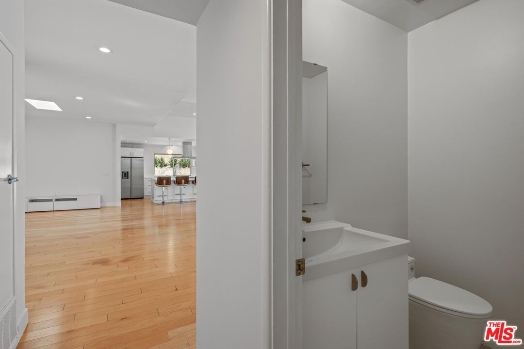 4207 Michelangelo Ave