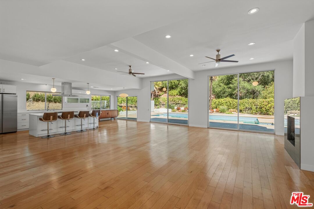 4207 Michelangelo Ave