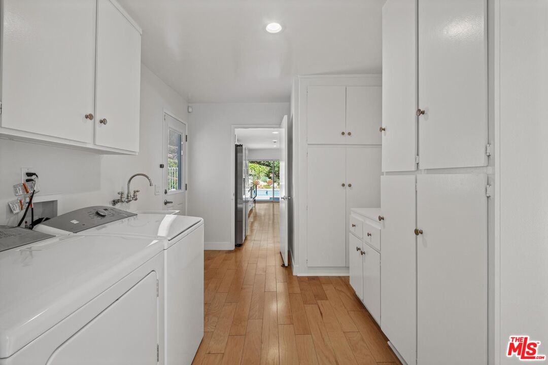 4207 Michelangelo Ave