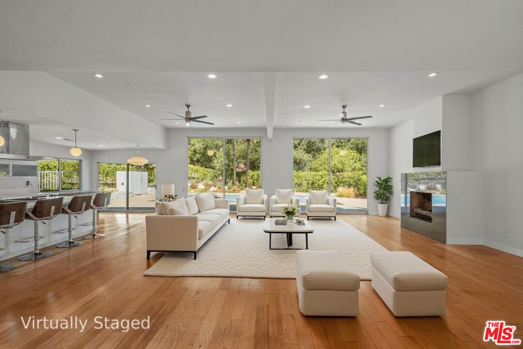 4207 Michelangelo Ave