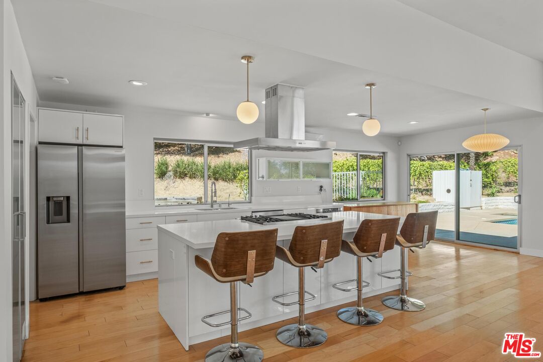 4207 Michelangelo Ave