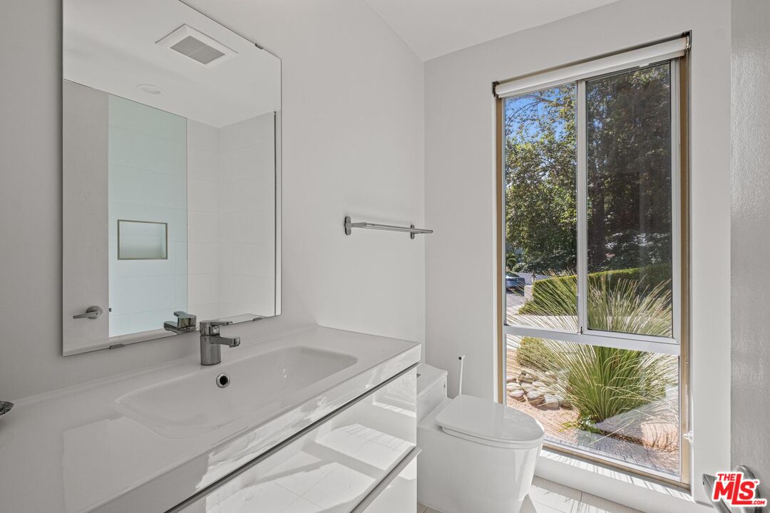 4207 Michelangelo Ave