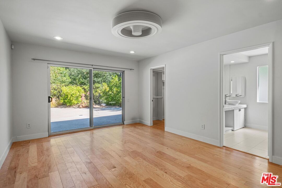 4207 Michelangelo Ave