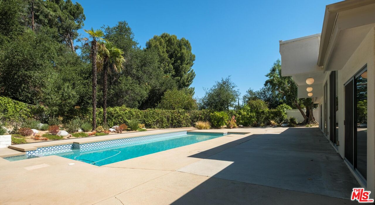 4207 Michelangelo Ave