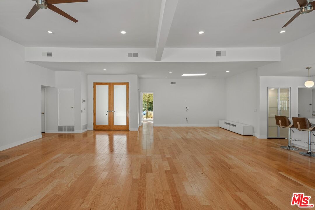 4207 Michelangelo Ave