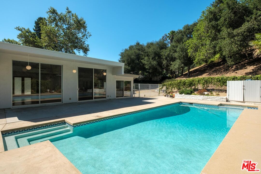 4207 Michelangelo Ave