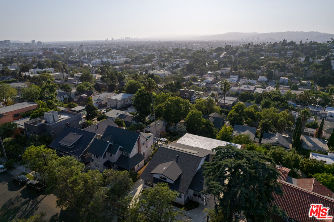 841 N La Fayette Park Pl