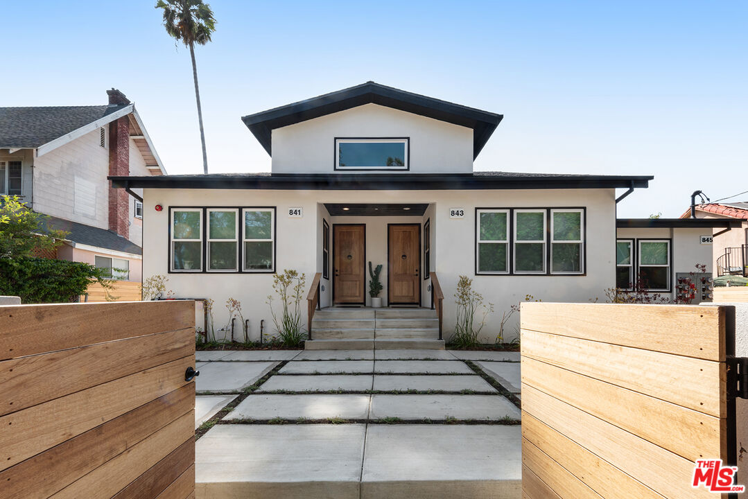 841 N La Fayette Park Pl