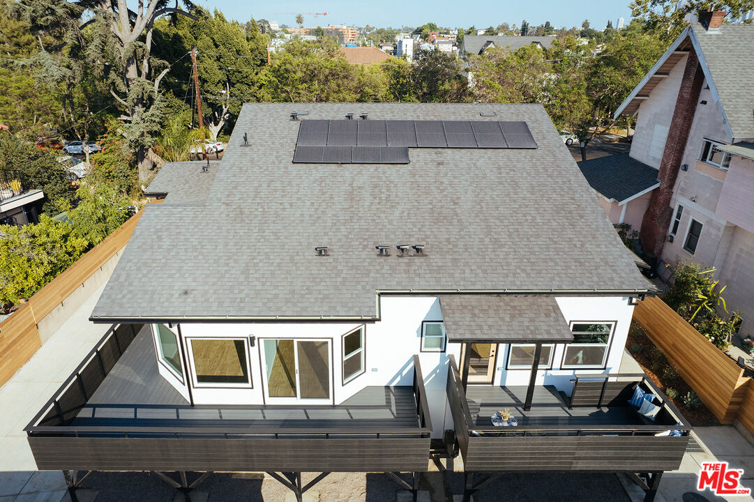 841 N La Fayette Park Pl