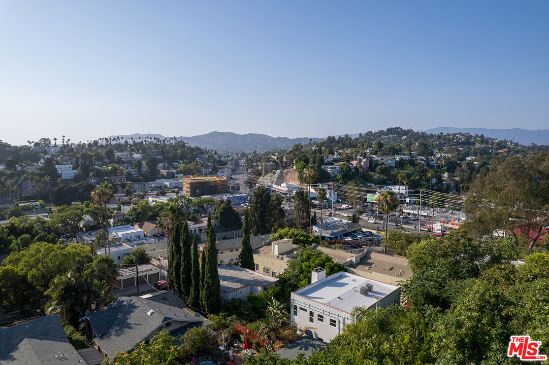 841 N La Fayette Park Pl