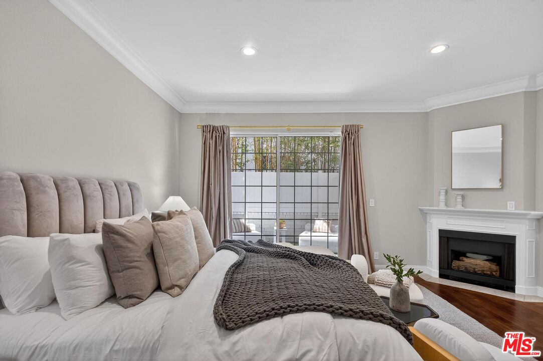 315 N Swall Dr Unit: 103