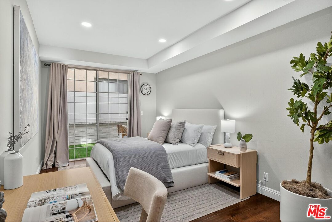 315 N Swall Dr Unit: 103