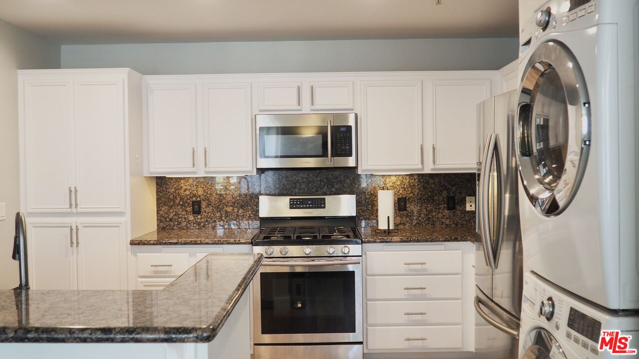 13200 Pacific Promenade Prome Unit: 415