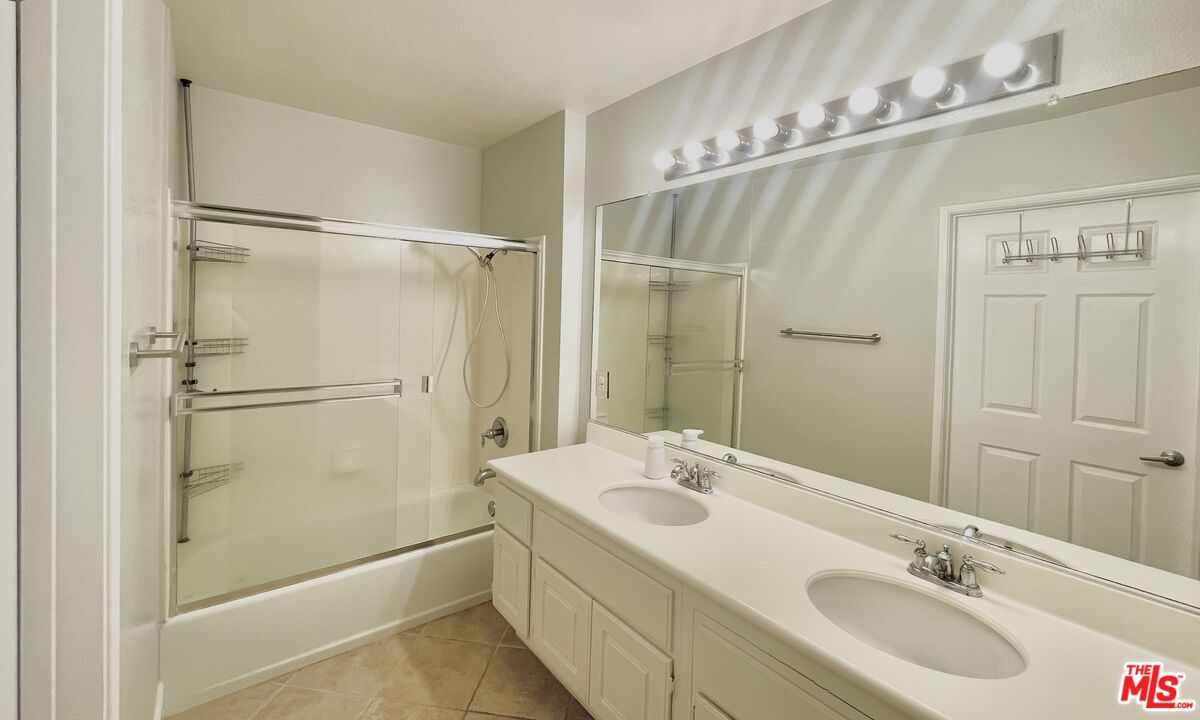 13200 Pacific Promenade Prome Unit: 415