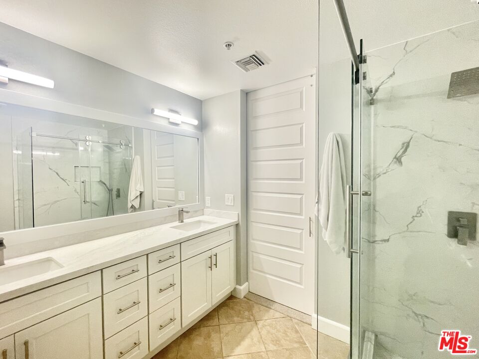 13200 Pacific Promenade Prome Unit: 415