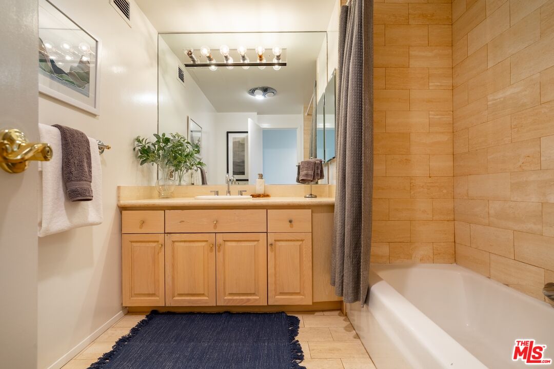 2160 E Century Park Unit: 1112