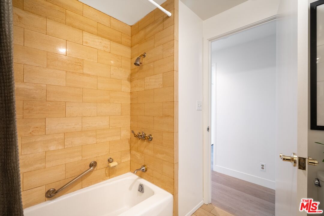 2160 E Century Park Unit: 1112