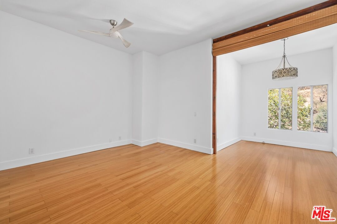 1300 N Beverly Glen Blvd