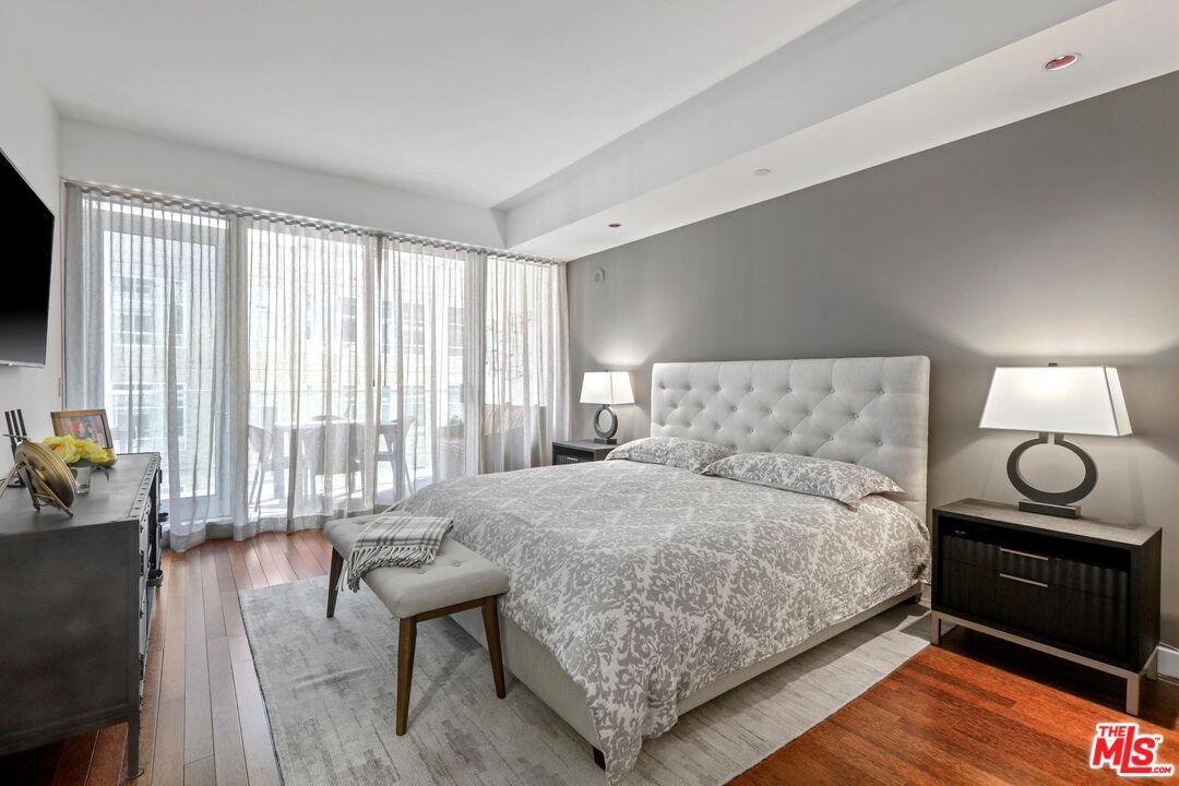 6250 Hollywood Blvd Unit: 5J