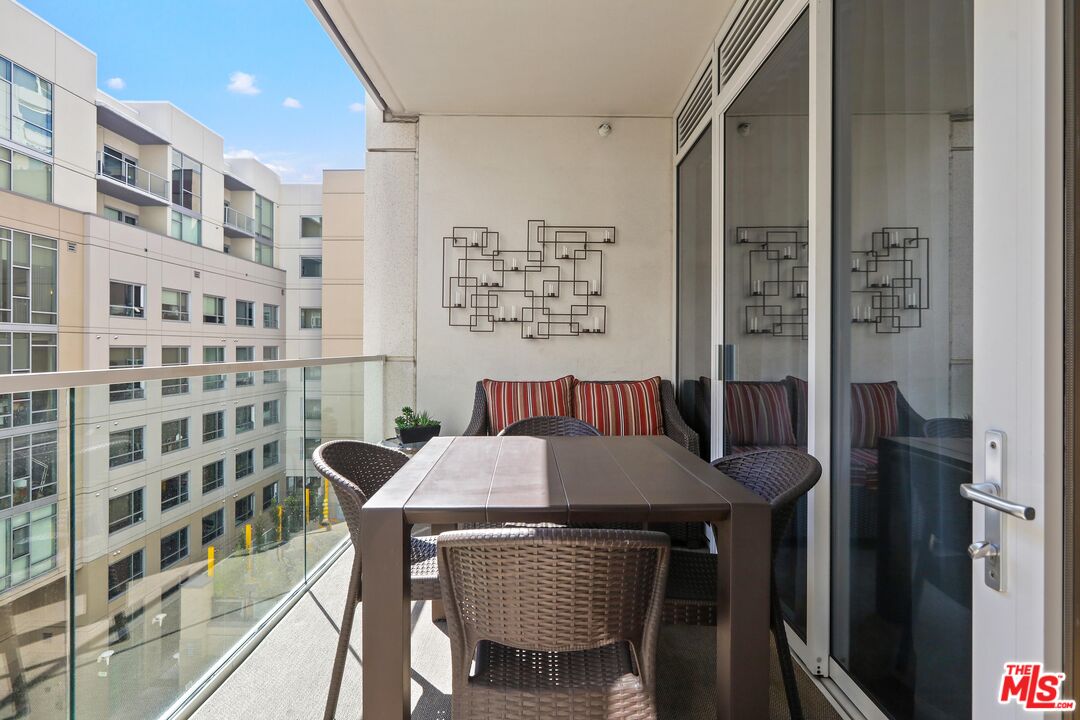 6250 Hollywood Blvd Unit: 5J