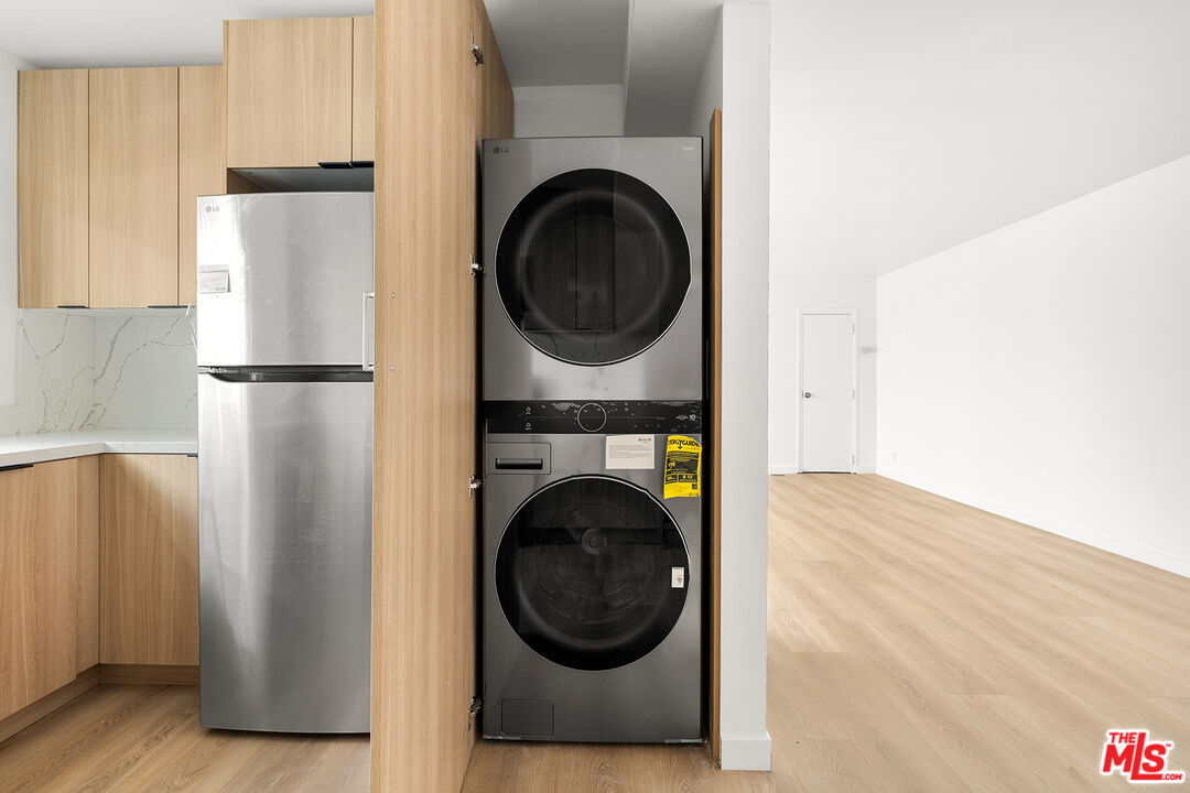 340 N Palm Dr Unit: Unit 2